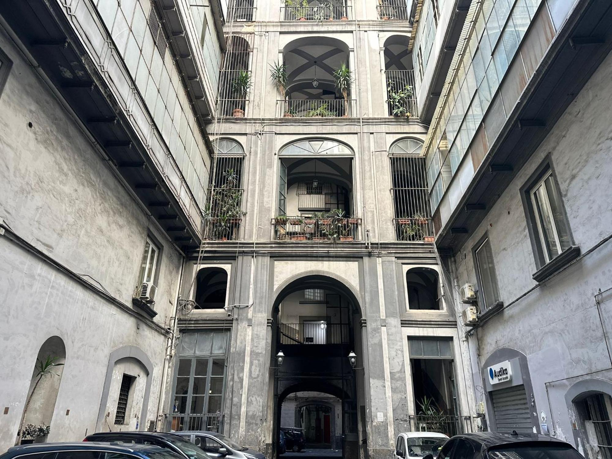 Maison Toledo Suites Neapel Exteriör bild